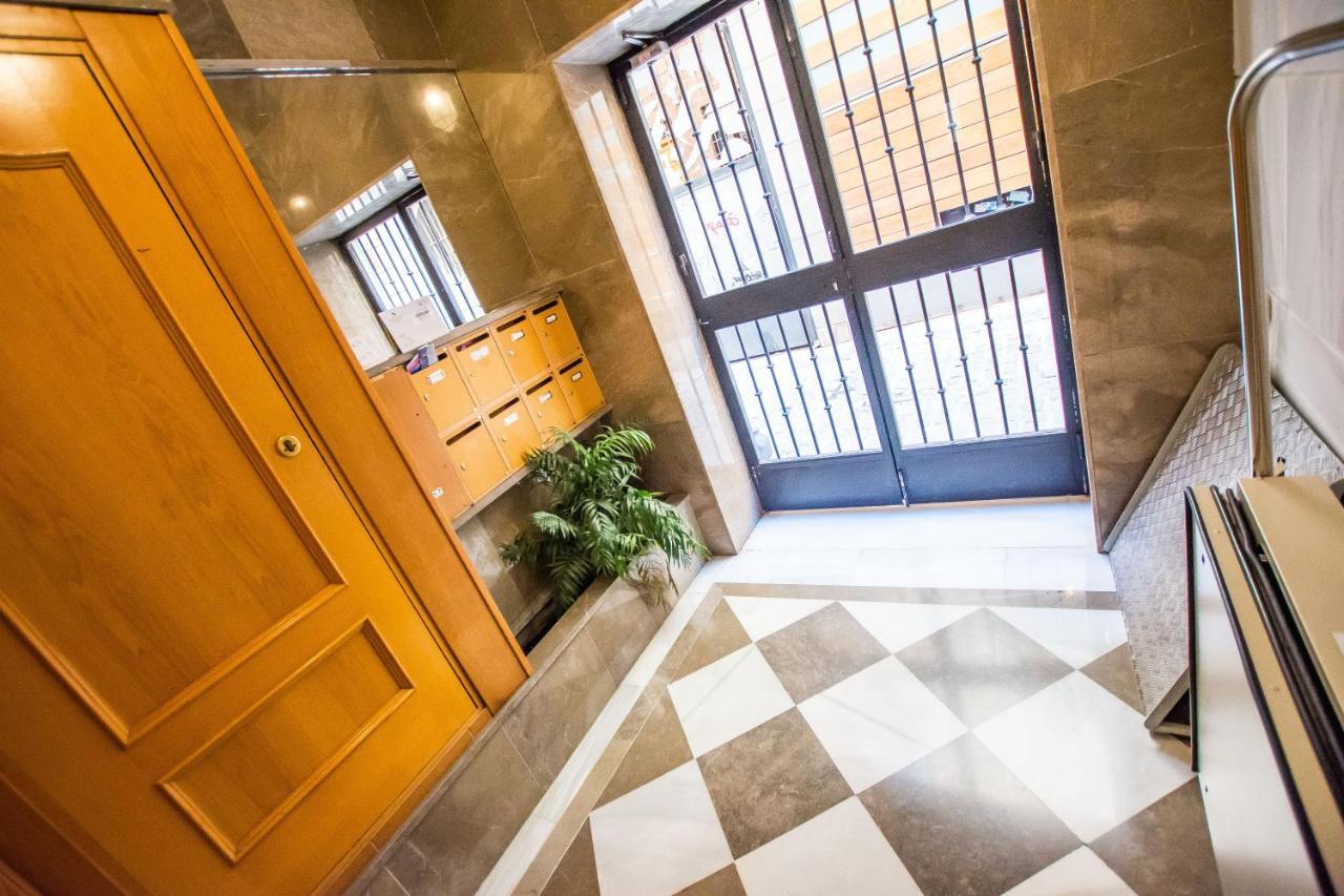 Ibericabeds Rejas Basic Apartamento Granada Exterior foto